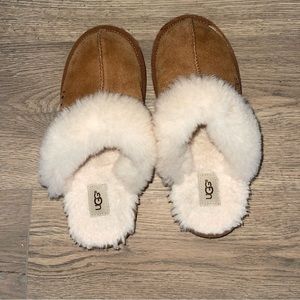 kids UGG slippers